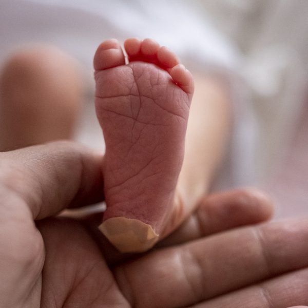 Storbritannias 10-årsplan: Helgenomsekvensering av alle nyfødte