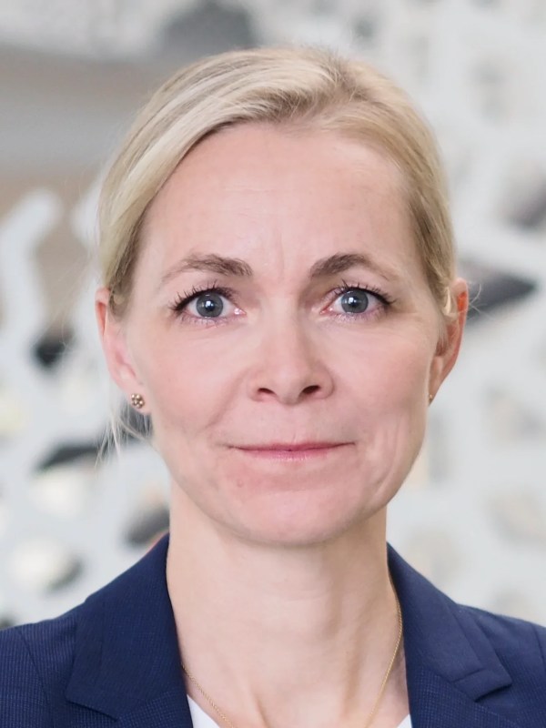 Portrettfoto av Sara Viksmoen Watle.